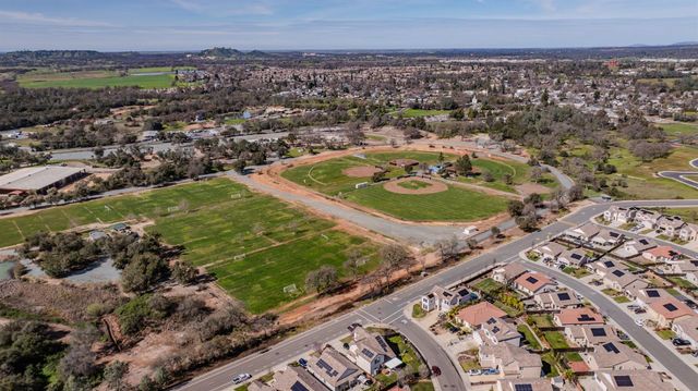 514 Lupine Dr, Ione, CA 95640