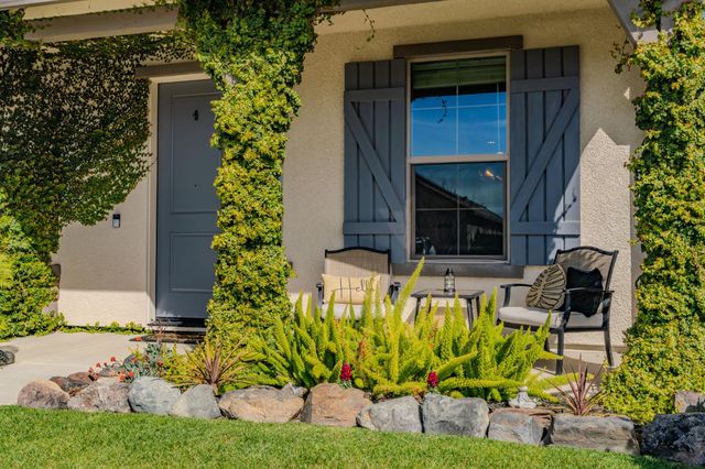 514 Lupine Dr, Ione, CA 95640