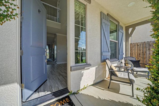 514 Lupine Dr, Ione, CA 95640