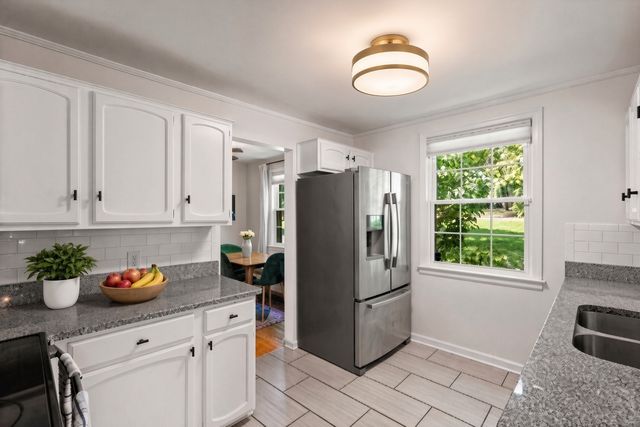 2219 Berrywood Rd, Nashville, TN 37216