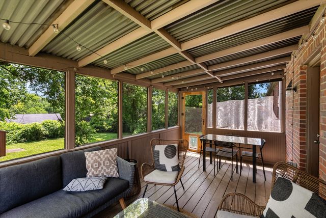 2219 Berrywood Rd, Nashville, TN 37216