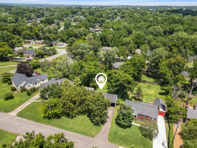 2219 Berrywood Rd, Nashville, TN 37216