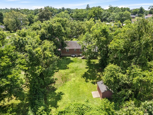 2219 Berrywood Rd, Nashville, TN 37216