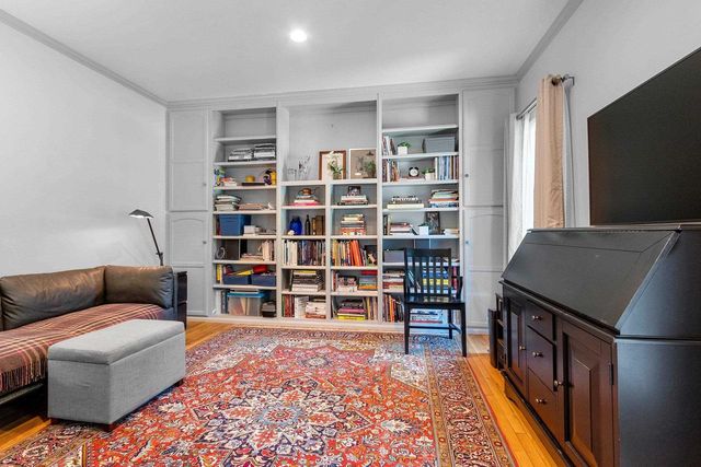 2490 DEERPATH DRIVE, Green Bay, WI 54302