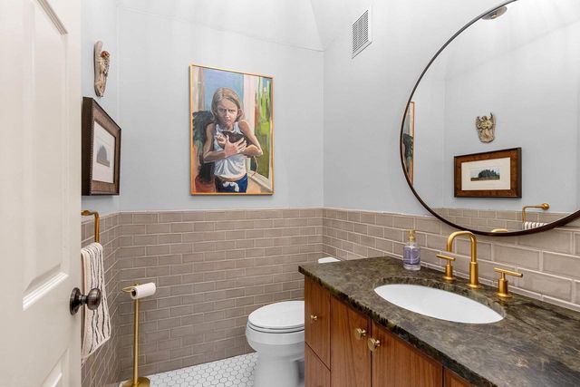 2490 DEERPATH DRIVE, Green Bay, WI 54302