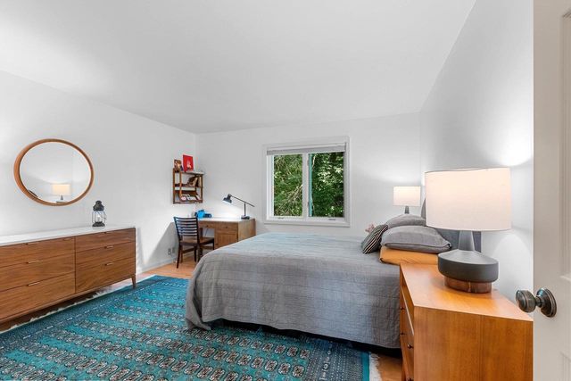 2490 DEERPATH DRIVE, Green Bay, WI 54302