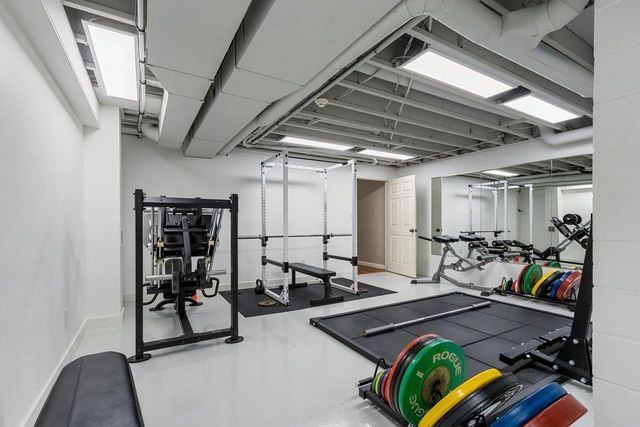 2490 DEERPATH DRIVE, Green Bay, WI 54302