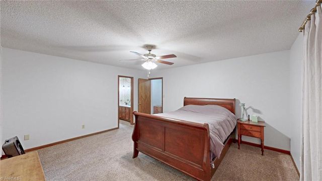 689 Barker Road, Winston-salem, NC 27107