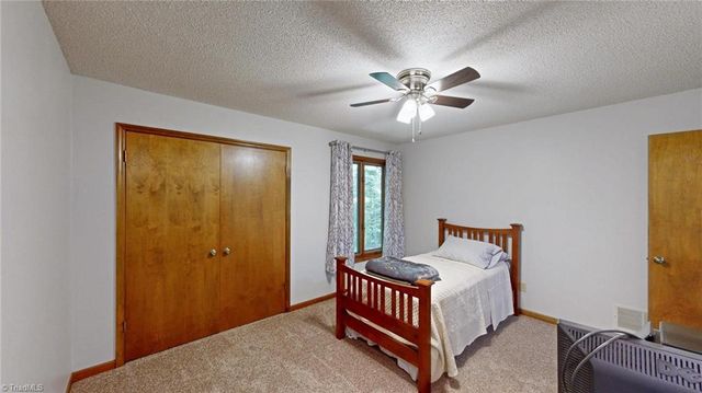 689 Barker Road, Winston-salem, NC 27107