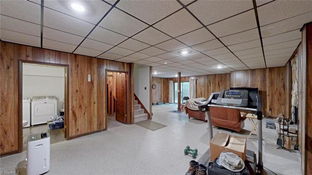 689 Barker Road, Winston-salem, NC 27107
