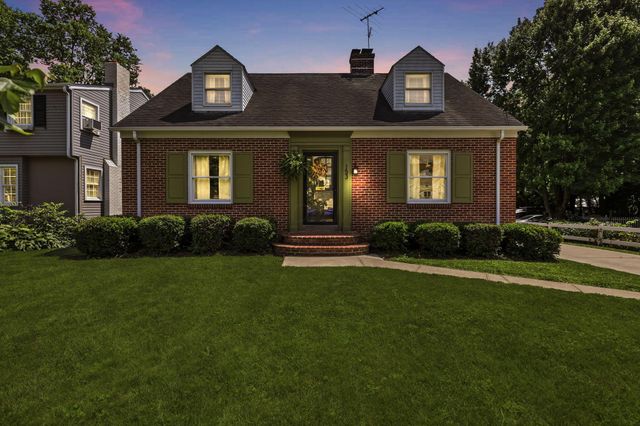 153 E Waterloo Street, Canal Winchester, OH 43110