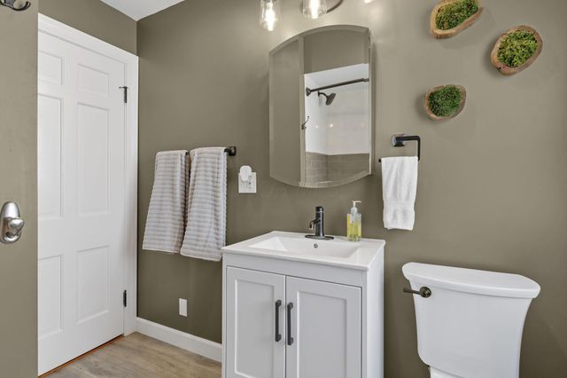 153 E Waterloo Street, Canal Winchester, OH 43110