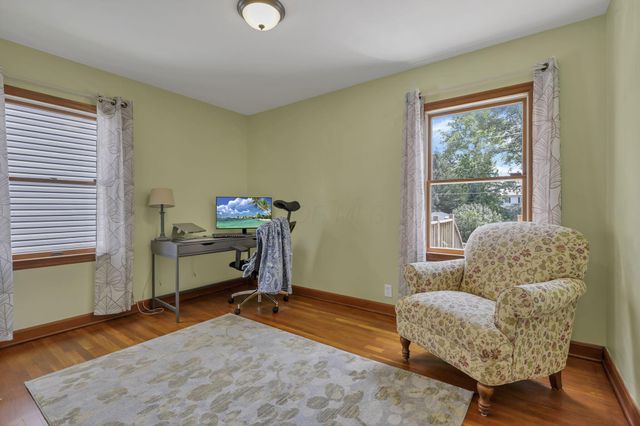 153 E Waterloo Street, Canal Winchester, OH 43110