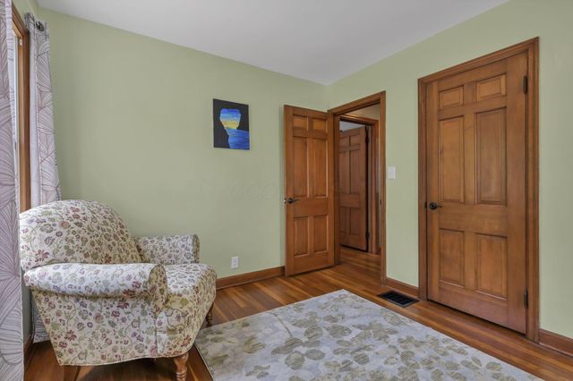 153 E Waterloo Street, Canal Winchester, OH 43110
