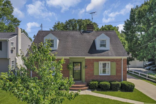 153 E Waterloo Street, Canal Winchester, OH 43110