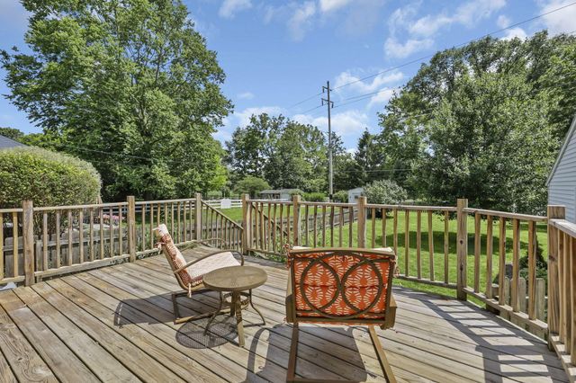 153 E Waterloo Street, Canal Winchester, OH 43110