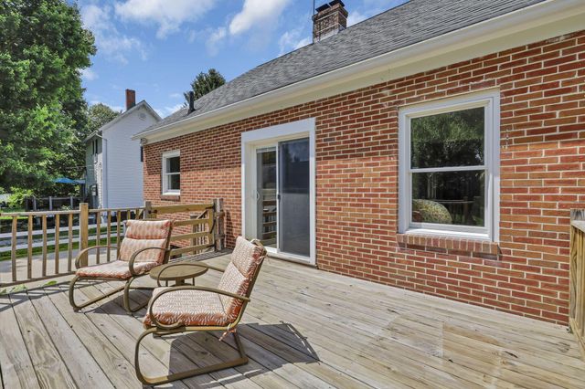 153 E Waterloo Street, Canal Winchester, OH 43110