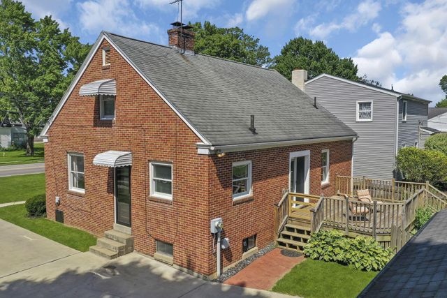 153 E Waterloo Street, Canal Winchester, OH 43110