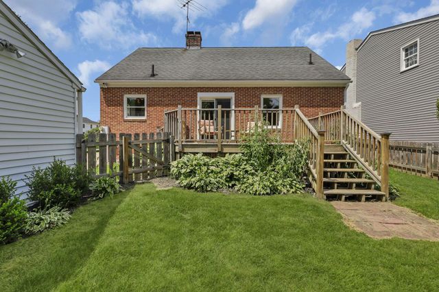 153 E Waterloo Street, Canal Winchester, OH 43110