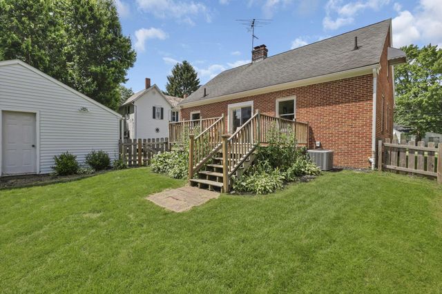 153 E Waterloo Street, Canal Winchester, OH 43110