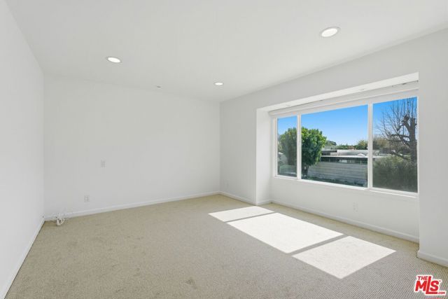 15509 Aqua Verde Drive, Los Angeles, CA 90077