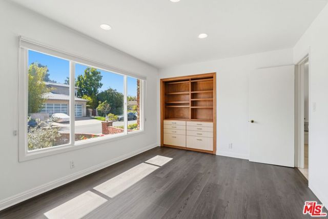 15509 Aqua Verde Drive, Los Angeles, CA 90077