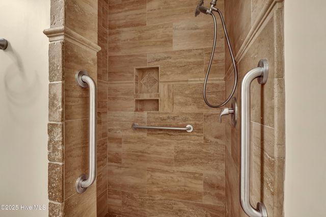 7725 Marymount Drive, Wilmington, NC 28411