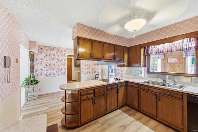 5028 S Old State Road 67, Muncie, IN 47302