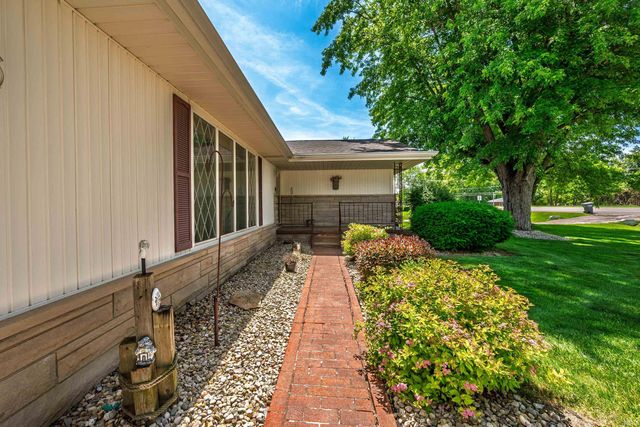 5028 S Old State Road 67, Muncie, IN 47302