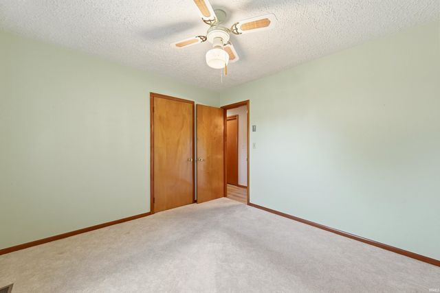 5028 S Old State Road 67, Muncie, IN 47302