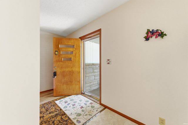 5028 S Old State Road 67, Muncie, IN 47302