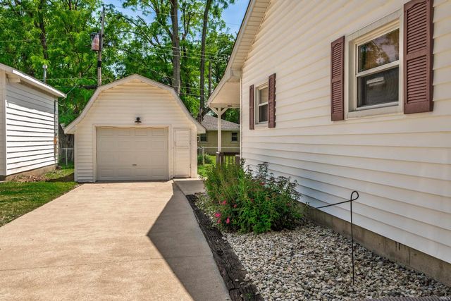 5028 S Old State Road 67, Muncie, IN 47302