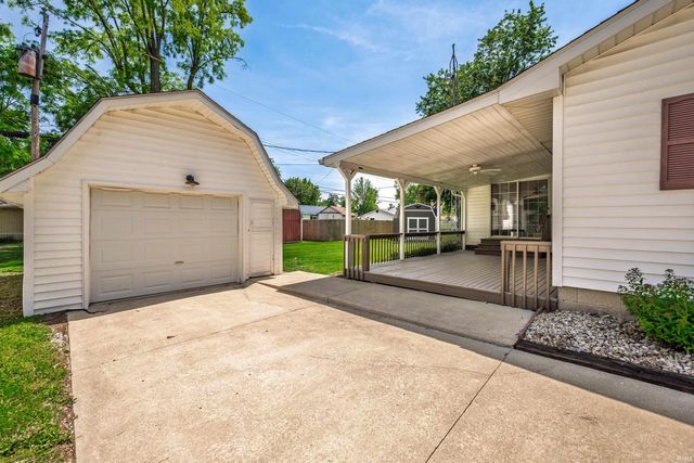 5028 S Old State Road 67, Muncie, IN 47302