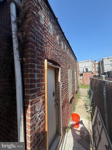 4725 ROSEHILL ST, Philadelphia, PA 19120