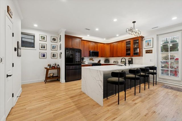 3746 N Fremont Street 1, Chicago, IL 60613