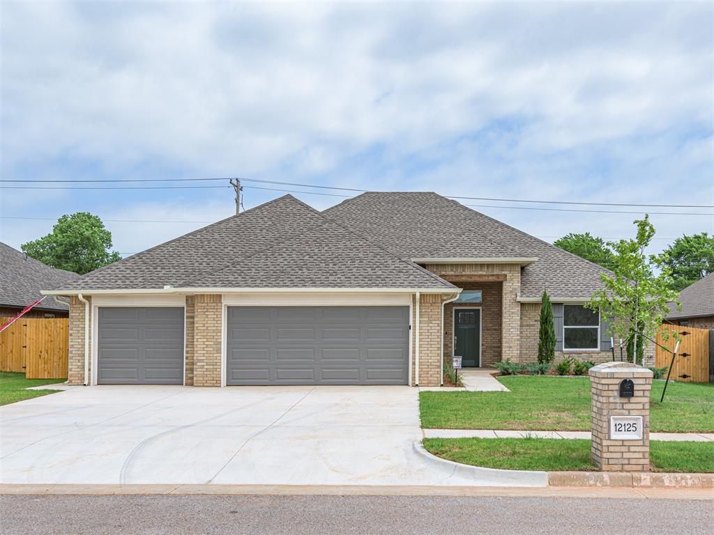 12125 SW 45th Terrace, Mustang, OK 73064
