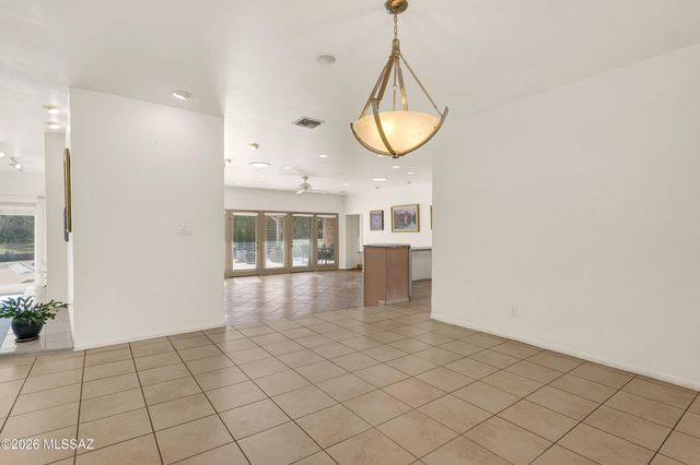 11930 E Barbary Coast Road, Tucson, AZ 85749