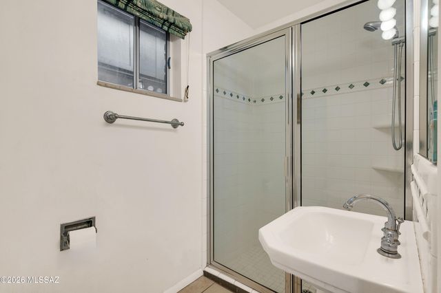 11930 E Barbary Coast Road, Tucson, AZ 85749