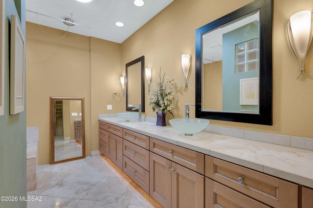 11930 E Barbary Coast Road, Tucson, AZ 85749