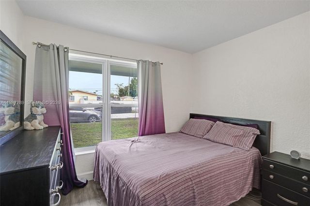 3320 NW 18th St, Lauderhill, FL 33311