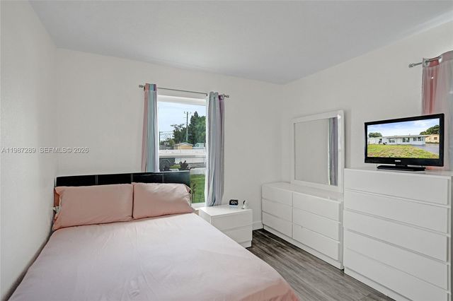 3320 NW 18th St, Lauderhill, FL 33311