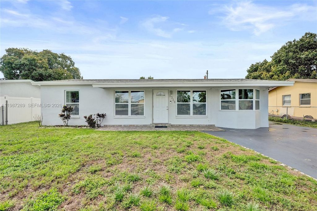 3320 NW 18th St, Lauderhill, FL 33311