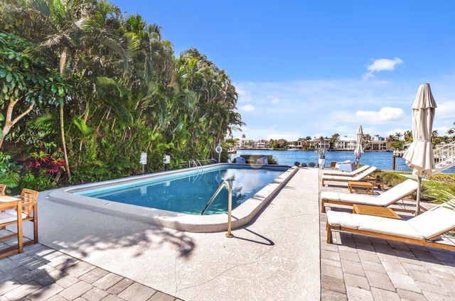 414 Seasage Drive, Delray Beach, FL 33483