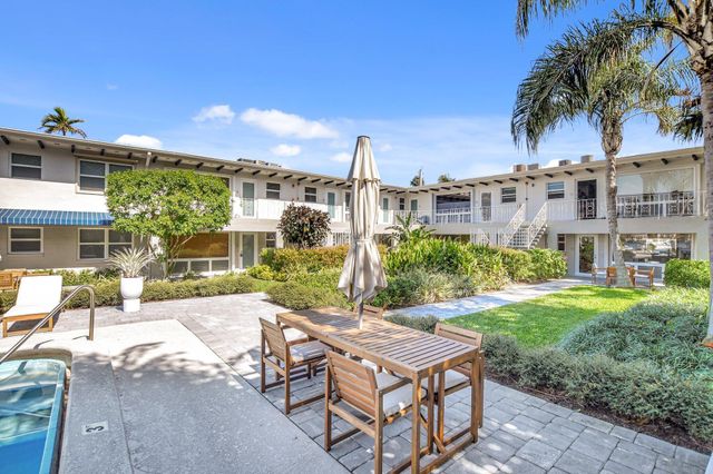 414 Seasage Drive, Delray Beach, FL 33483