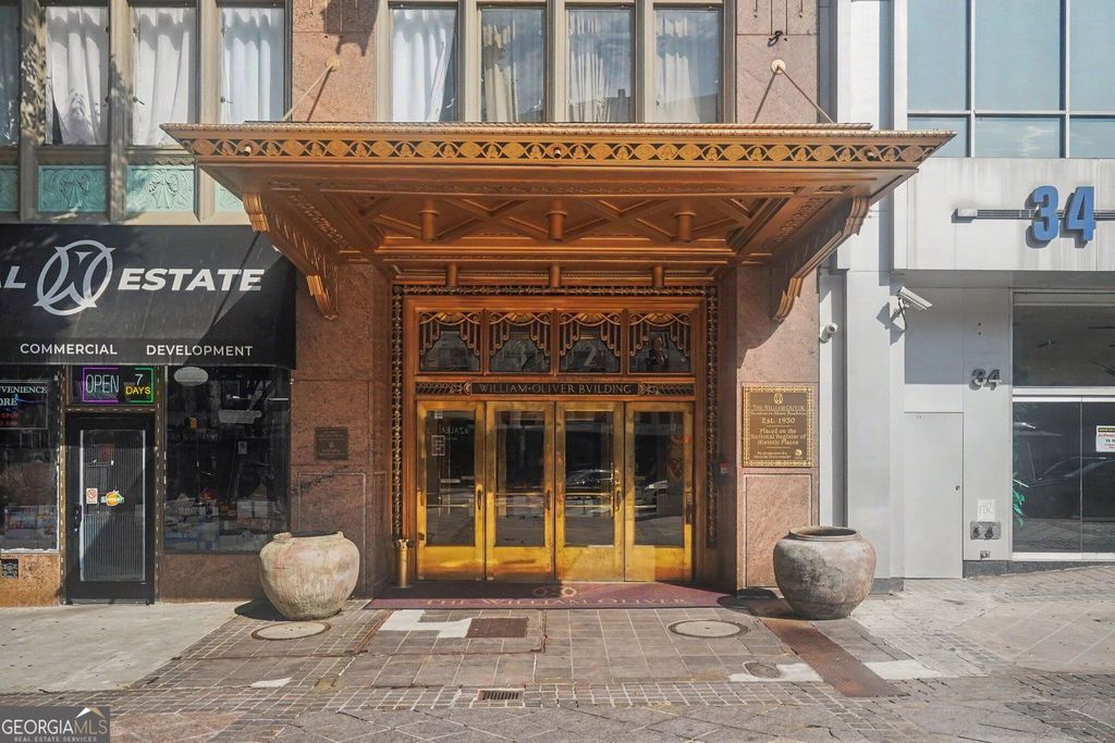 32 Peachtree Street NW 1405, Atlanta, GA 30303