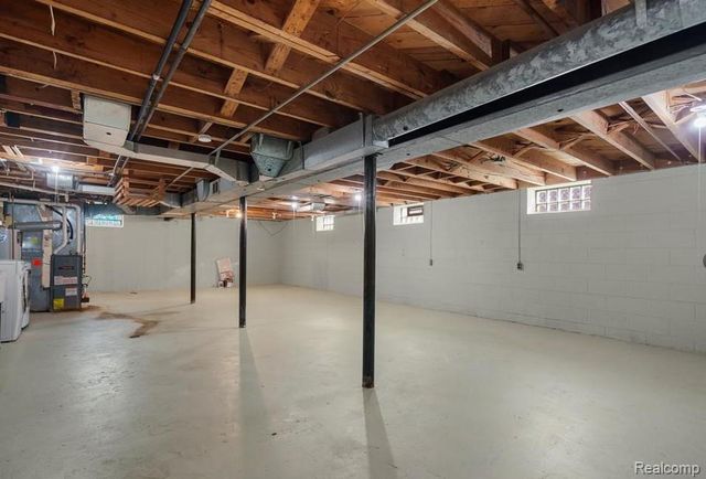 920 N Denwood Street, Dearborn, MI 48128