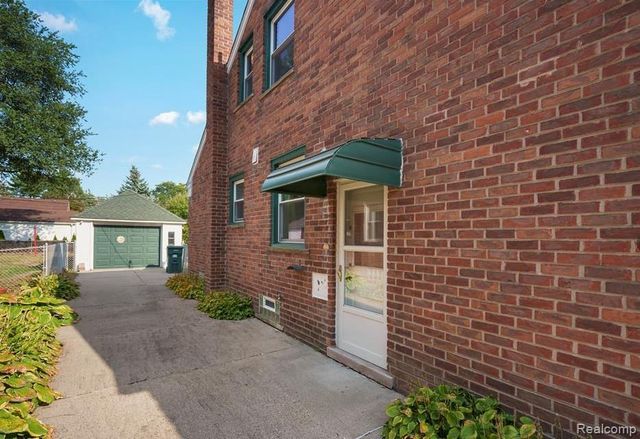 920 N Denwood Street, Dearborn, MI 48128