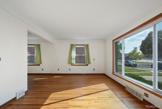 920 N Denwood Street, Dearborn, MI 48128