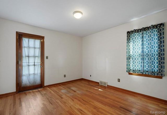 920 N Denwood Street, Dearborn, MI 48128