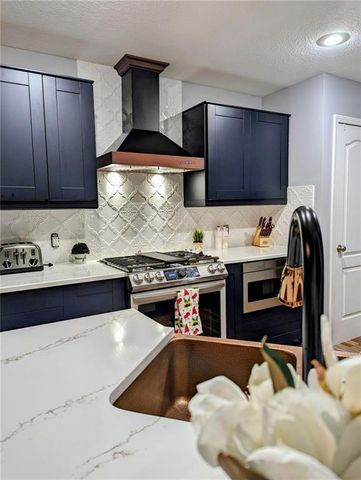 606 Briar Lane, Kearney, MO 64060